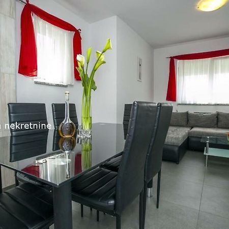 Apartman Tony Makarska Buitenkant foto