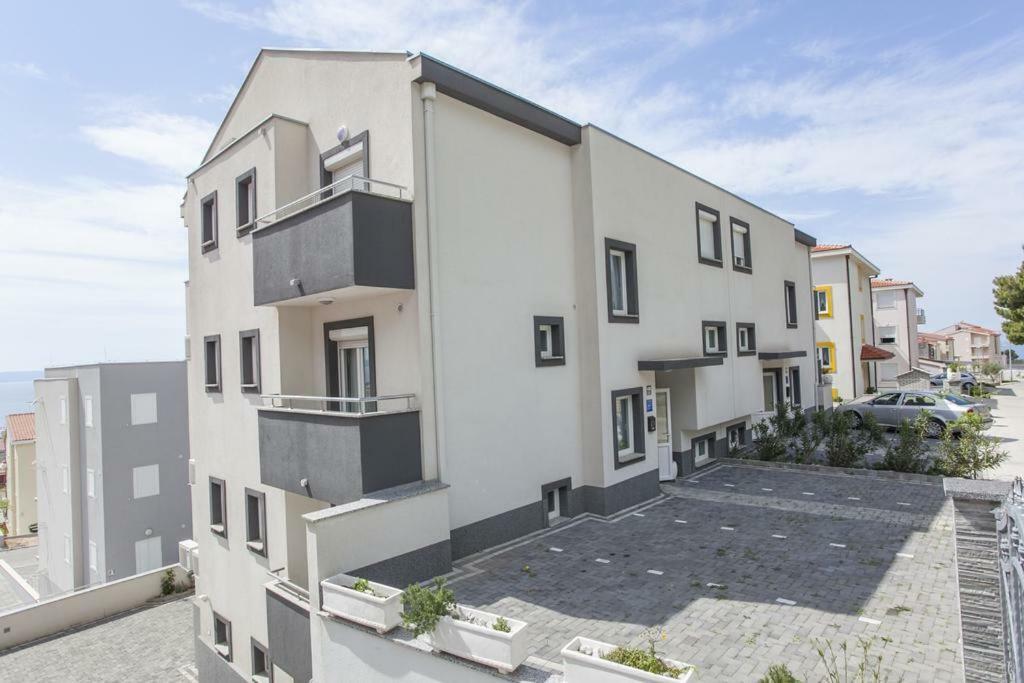 Apartman Tony Makarska Buitenkant foto